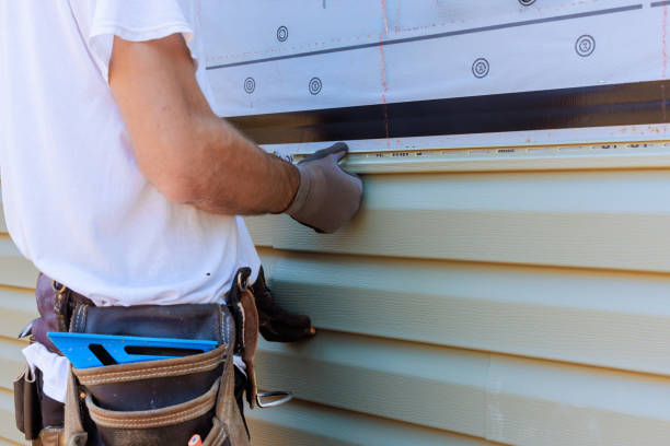 Siding Removal and Disposal in Council Bluffs, IA